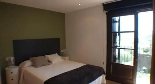 El Mirador de Ainsa, Book Apartment Hotels in Aragon with Parking, Parking