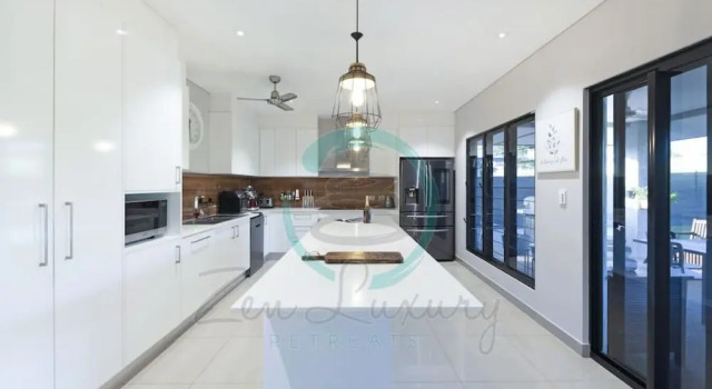 Коттедж ZENHOUSE - 5BR Family with Private Pool