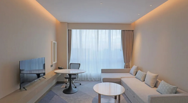 Двухместный люкс Deluxe Hilton Garden Inn Changzhou Jintan