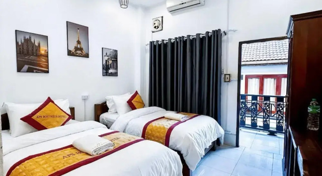 Двухместный номер Superior с балконом и с видом на сад Vang Vieng Family Boutique Hotel