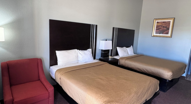 Четырёхместный номер Standard Owensville Inn