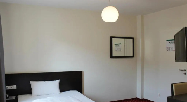 Номер Comfort Aariana Hotel