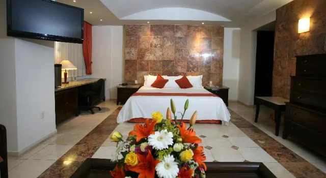 Люкс Hotel Poza Rica Centro