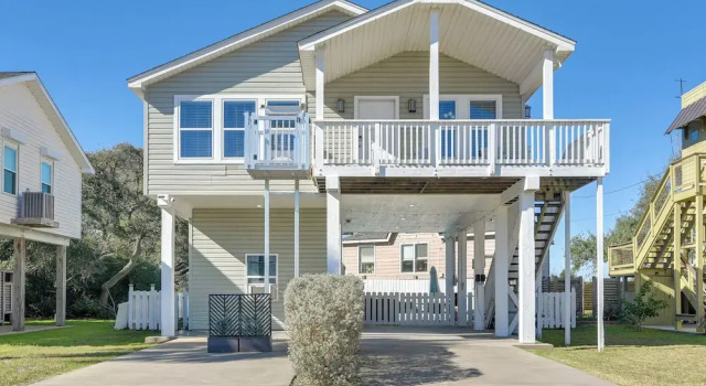 Коттедж Galveston Getaway: Spacious Home < 1 Mi to Beaches