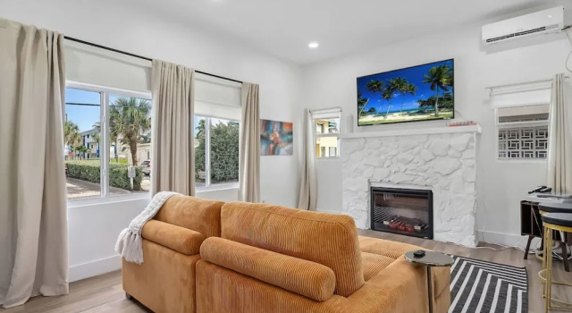 Апартаменты Casa Roselle 1 in Hollywood