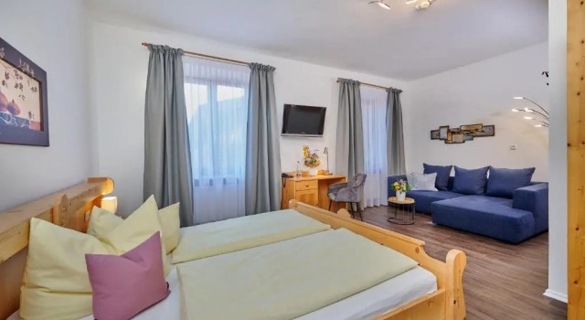 Двухместный номер Standard Hotel Restaurant Zum Goldenen Anker mit Hallenbad & Wellnessbereich