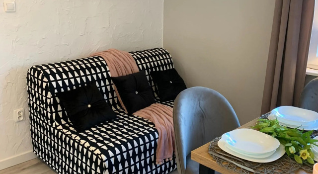 Apartment in Gdynia Near Baltic Beach, Varaa Huoneisto Hotellit Pommeri pysäköinnillä, Pysäköinti