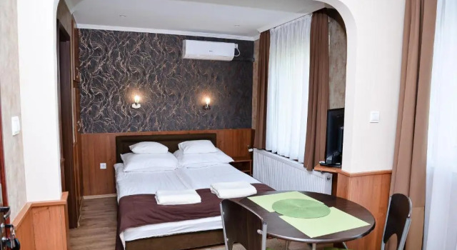 Студия Цокольный этаж Média Apartmanház