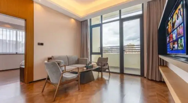Люкс Premium Douzhou Courtyard Hotel (Maoming Xinyi Douzhouli Cultural and Creative Street)
