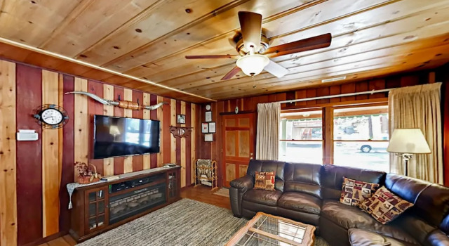 4025 Azure Avenue Home 3 Bedrooms 1 Bathroom Home