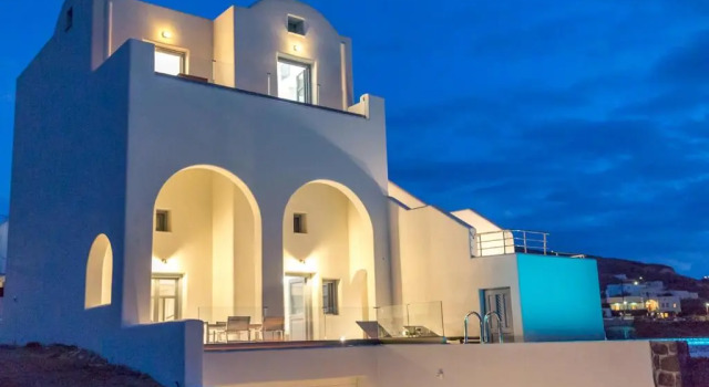 Вилла с 2 комнатами Luxe Maroussi Villas