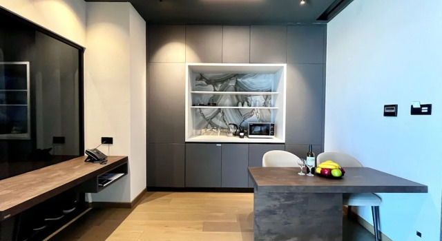 128 LIM - 2005 Stay Only Tower Suite, Boek Appartement Germasogeia 