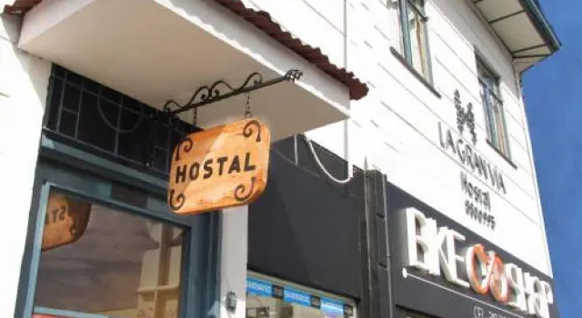 La Gran Via Hostal, Book Hostel / Vandrerhjem Hostels i Manizales, Hostel / Vandrerhjem