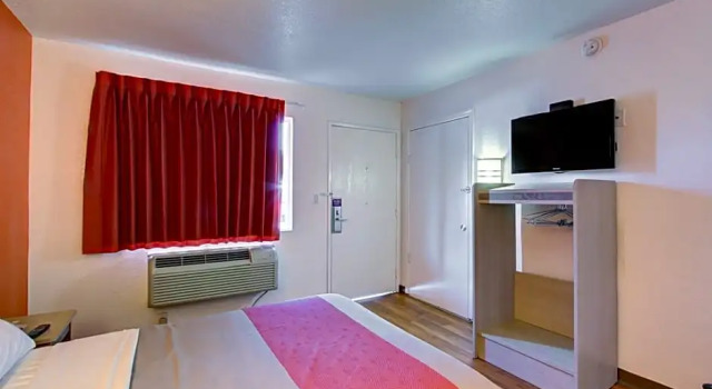 Номер Standard Motel 6-La Mesa, CA - San Diego