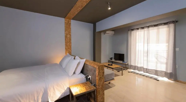 Полулюкс Piraeus Premium Suites