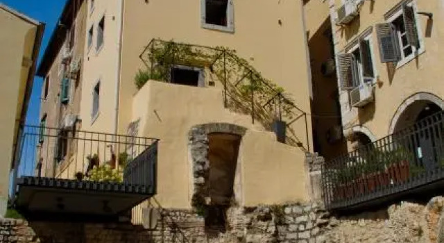 Old Town Inn, Забронировать Отель Отели Приморско-Горанской жупания 3 звезды, 3*