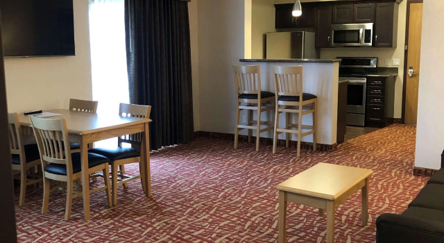 Четырёхместный люкс Best Western Plus Cobourg Inn & Convention Centre