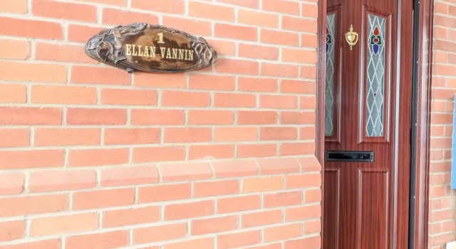 Ellan Vannin, Boek Hotel Sheringham Norfolk