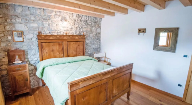 Albergo Diffuso - Cjasa Ustin 27161, Prenota Hotel Barcis 