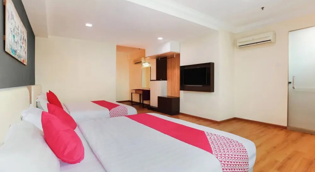Люкс Capital O 91154 Oyo Super Cowboy Hotel Melaka
