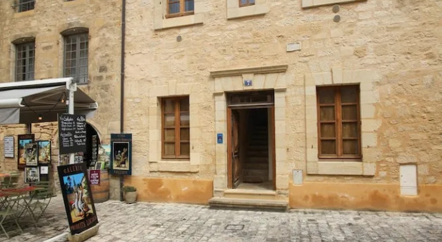 Les Trois Fontaines, Забронировать Отель Сарла-ла-Канеда Dodogne Valley
