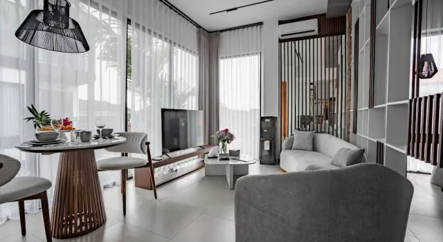 Двухместная студия с балконом Sebelas Apartments by EVDEkimi - The Residence with Authentic Cafe in Ubud Center