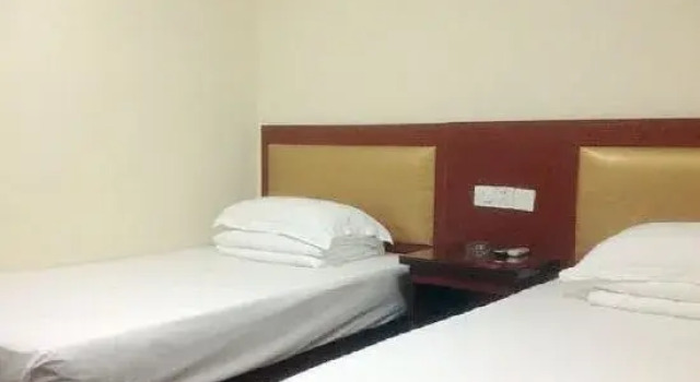 Camera Economy Hanglong Hotel