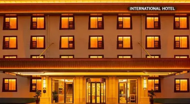Vienna International Hotel, Prenota Hotel Hotel a Ngawa con parcheggio, Parcheggio
