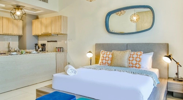 Lake View Luxurious Studio Bnbmehomes