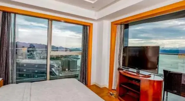 Люкс Lvcheng Lanwan Holiday Hotel
