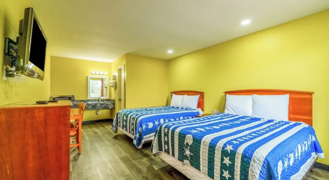Четырёхместный номер Standard Regency Inn By OYO Rockdale TX