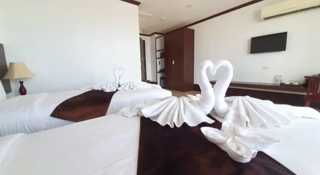 Двухместный номер Deluxe с балконом Continental Plaza Vientiane