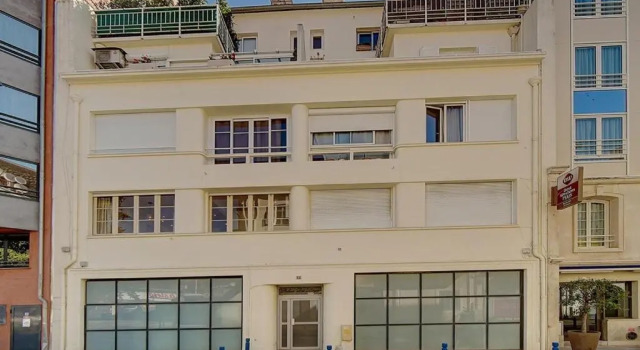MAGNIFIQUE 3 PIECES RENOVE CANNES CENTRE 'Banane' AVEC VERANDA ! A2B88, Забронировать Отель La Californie Pezou Канны