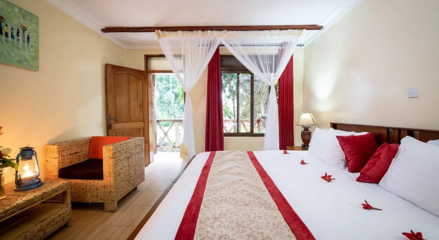 Номер Standard Crater Safari Lodge