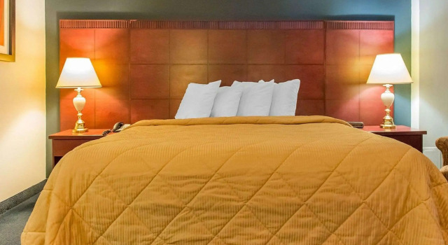 Двухместный номер Standard Econo Lodge