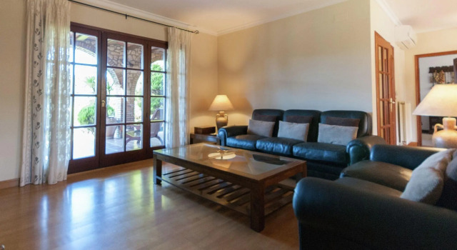 Magnificent Villa in Peralada with Private Pool, lovely garden, with chill out!, Buchen Sie Villa Perelada Girona