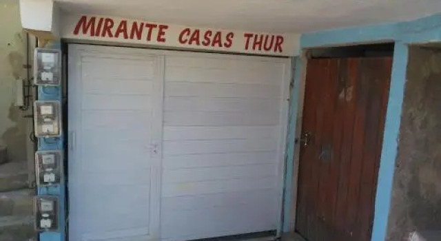 Casas Tur Mirante 3, Забронировать Отель Арраял-ду-Кабу Lagos Region, рядом с Little Beach