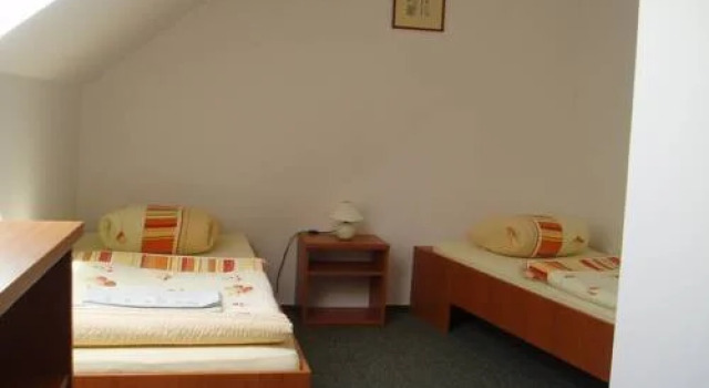 Restaurace a Penzion Česká Hospoda, Rezerwuj Hotel Jablonne v Podjestedi Kraj liberecki