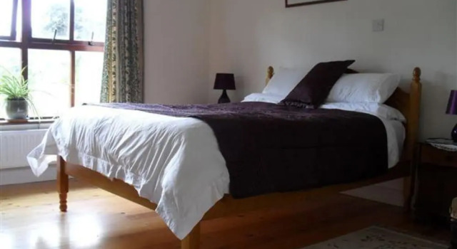 Апартаменты Lovely Sea View Apartment in Rineen - 4 Guests