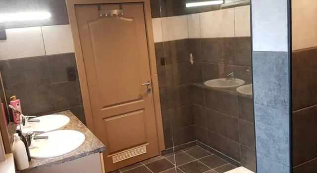 Spacious Appartment Aan Damse Vaart @ Brugge, Забронировать Отель Брюгге Западная Фландрия, рядом с Бладелин Корт