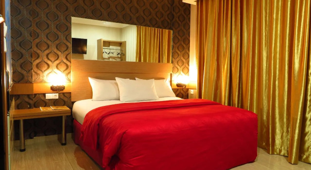 Hotel Menara Lexus, Rezerwuj Hotel Medan Sumatra