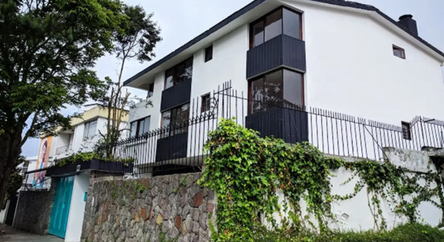 Play House, Book Hotel Hoteller i Quito med parkering, nær Guapulo Park, Parkering