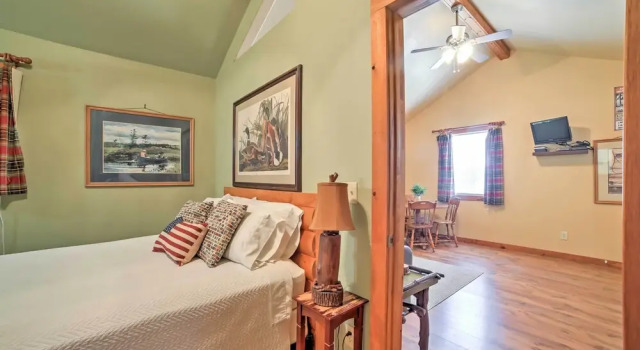 4 Mi to Museums: Cozy Branson Cabin, Забронировать Отель Отели Table Rock Lake 3 звезды, 3*