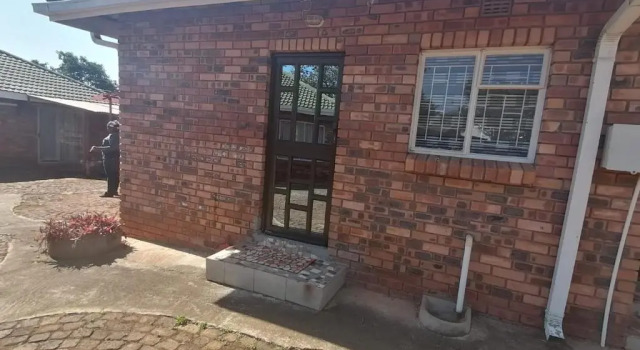 Erythrina Cottages, 预订 酒店 巴伯顿 普马兰加省