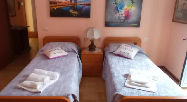Коттедж LA CASA DI TERRY Borgo Storico Centro Città