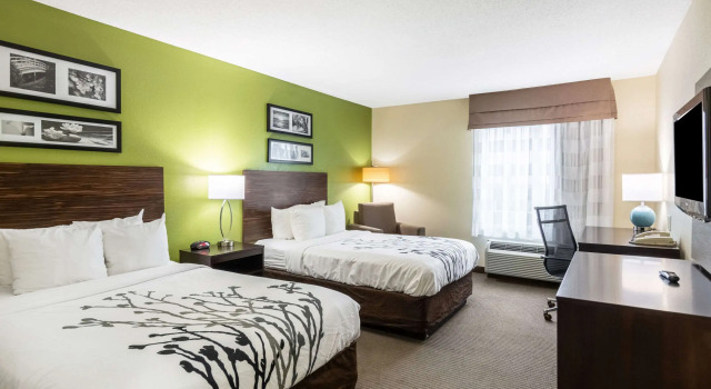 Четырёхместный номер Standard Comfort Inn Emporia