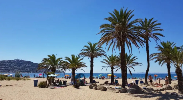 Апартаменты 1 Bedroom Apartment Near Nova Beach
