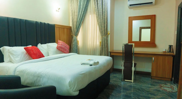 Rolarz Resorts & Hotel, Buchen Sie Hotel Günstige Hotels in Ikpoba-Okha