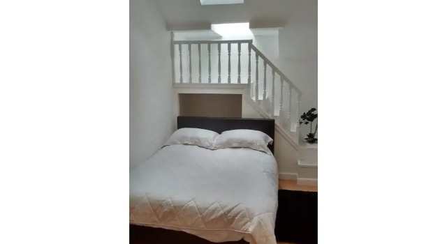Апартаменты Eastgate Apartment
