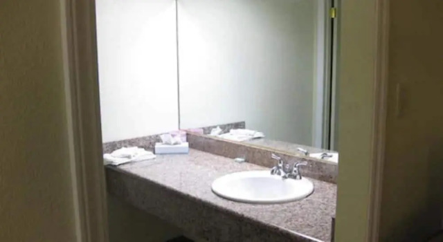 Номер Standard Desert Inn Motel